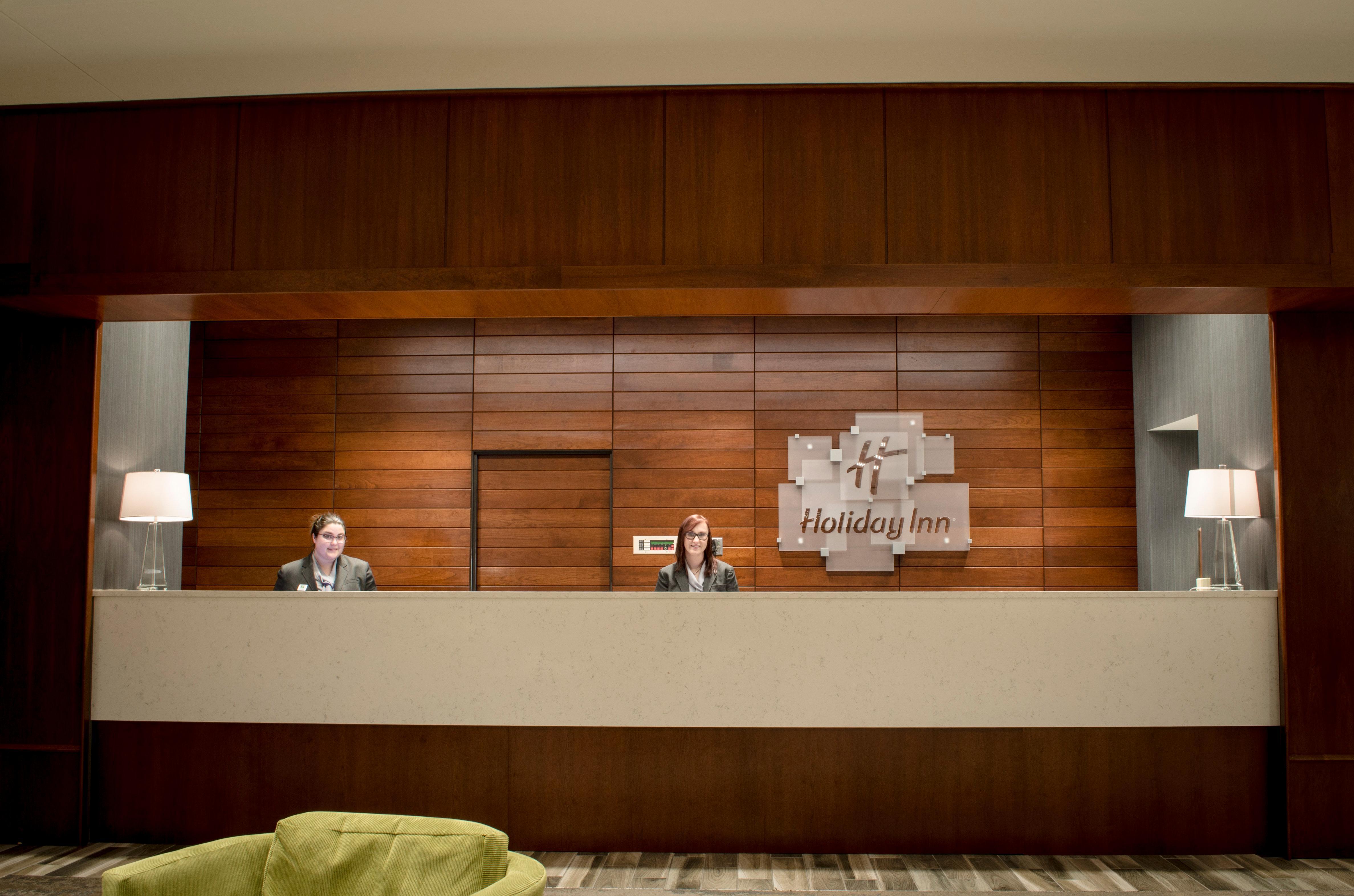 Holiday Inn Fargo By Ihg Bagian luar foto