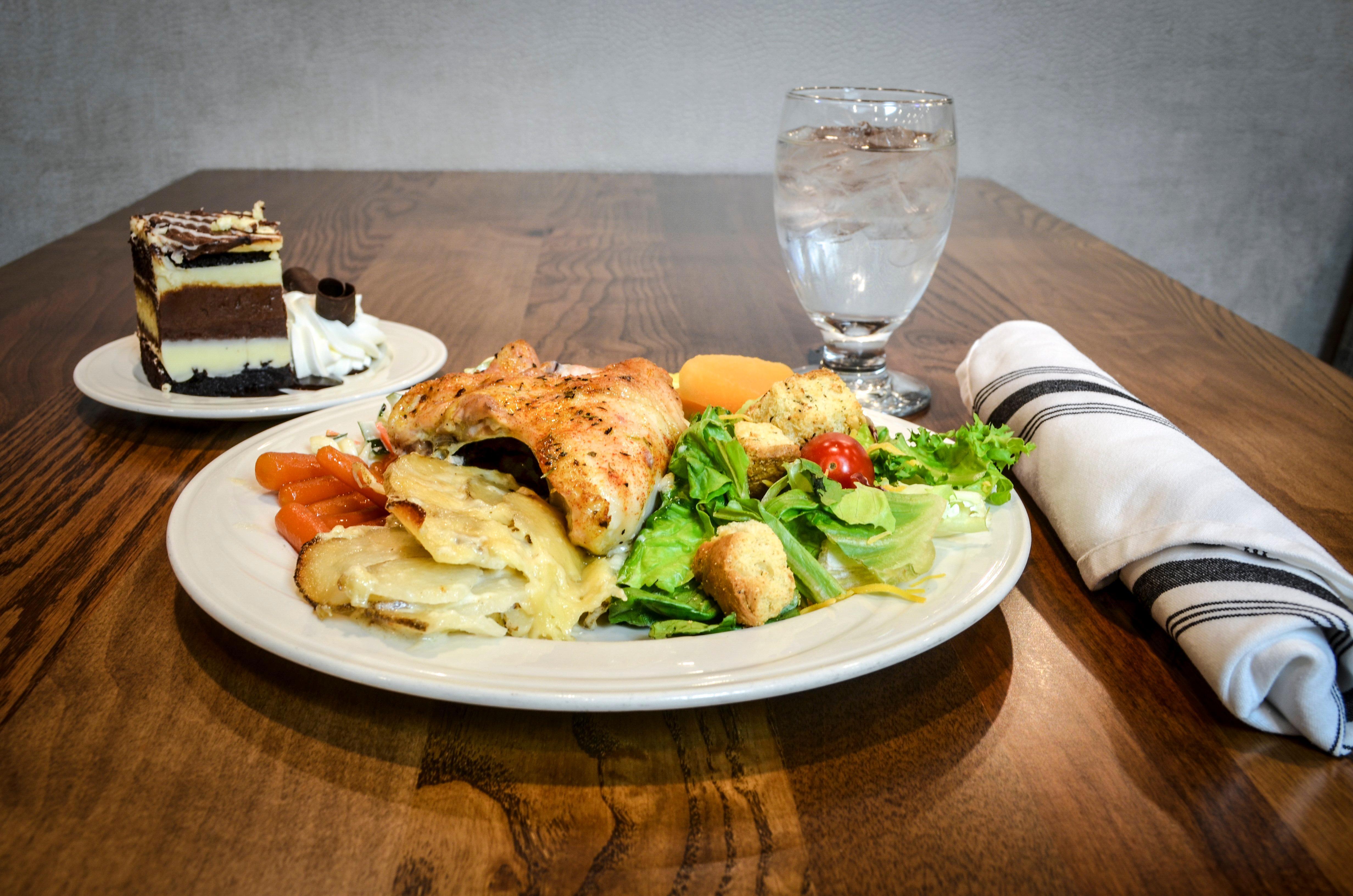 Holiday Inn Fargo By Ihg Bagian luar foto